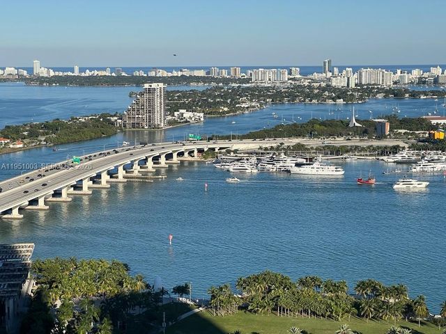 900 Biscayne Blvd 3908, Miami, FL 33132