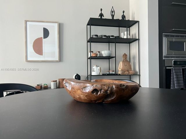 900 Biscayne Blvd 3908, Miami, FL 33132