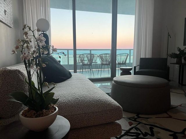 900 Biscayne Blvd 3908, Miami, FL 33132