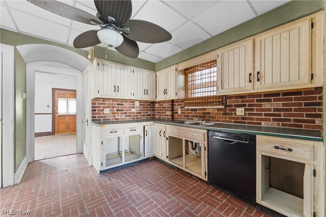 1212 Maryland Avenue SW, Canton, OH 44710