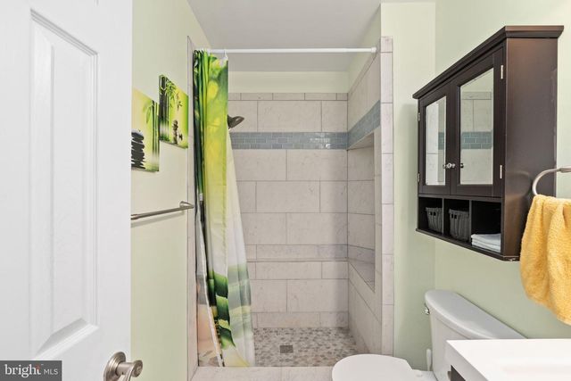 102 BREEZEWOOD DR, Fredericksburg, VA 22407