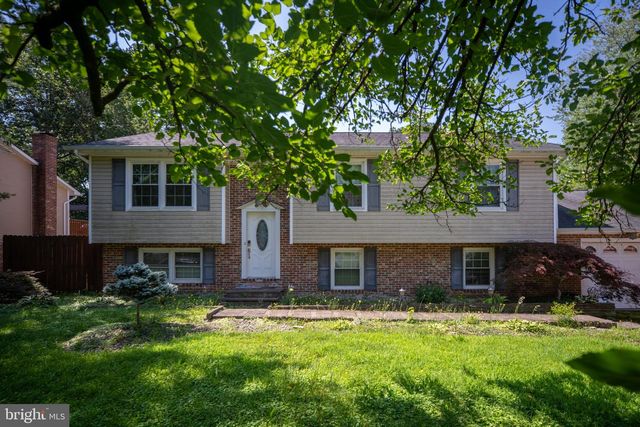 102 BREEZEWOOD DR, Fredericksburg, VA 22407