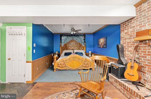 102 BREEZEWOOD DR, Fredericksburg, VA 22407