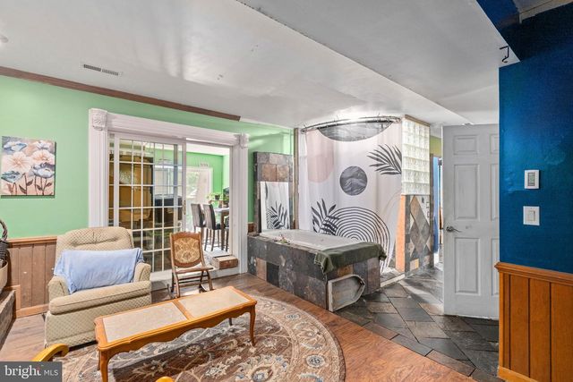 102 BREEZEWOOD DR, Fredericksburg, VA 22407