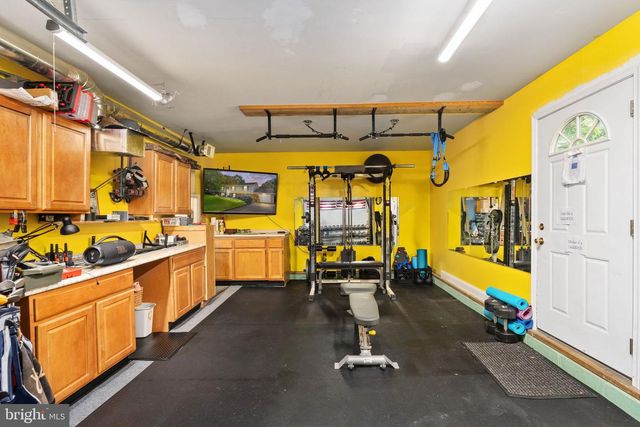 102 BREEZEWOOD DR, Fredericksburg, VA 22407