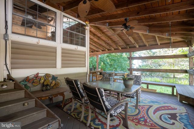 102 BREEZEWOOD DR, Fredericksburg, VA 22407