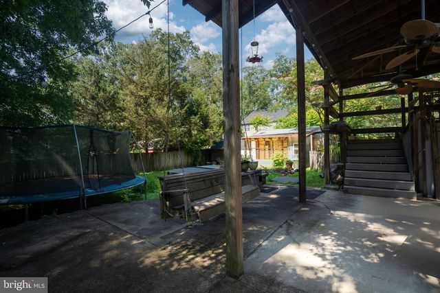 102 BREEZEWOOD DR, Fredericksburg, VA 22407