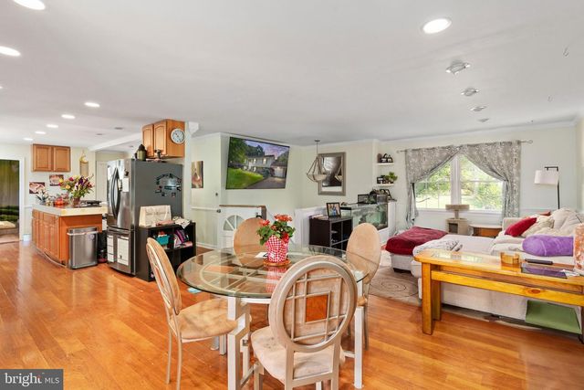 102 BREEZEWOOD DR, Fredericksburg, VA 22407