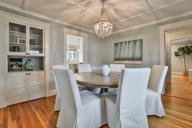 24 Brae Burn Rd, Milton, MA 02186