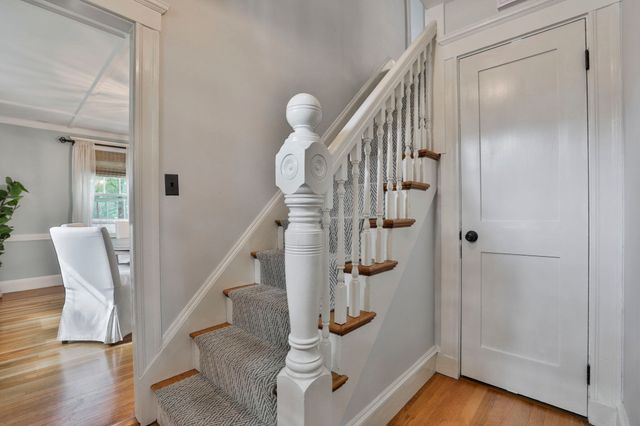 24 Brae Burn Rd, Milton, MA 02186
