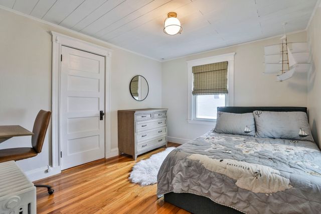24 Brae Burn Rd, Milton, MA 02186