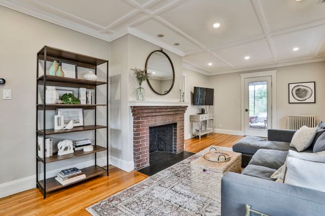 24 Brae Burn Rd, Milton, MA 02186
