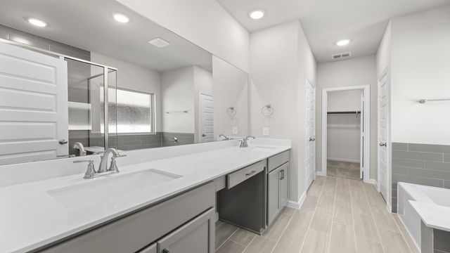 754 Hidden Feather Drive, Lavon, TX 75166