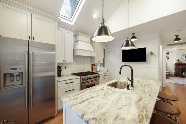 28 Hampton Rd, Cranford Twp., NJ 07016