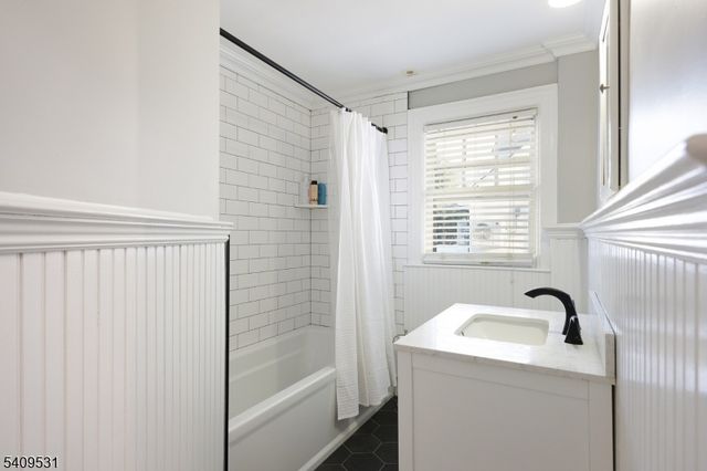 28 Hampton Rd, Cranford Twp., NJ 07016