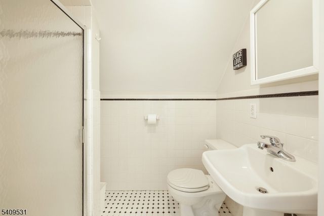 28 Hampton Rd, Cranford Twp., NJ 07016