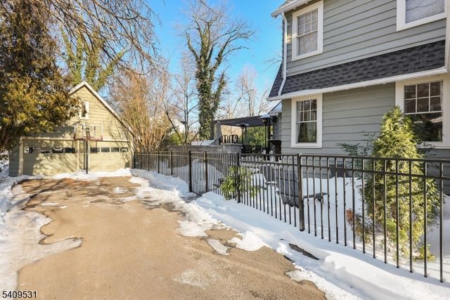 28 Hampton Rd, Cranford Twp., NJ 07016