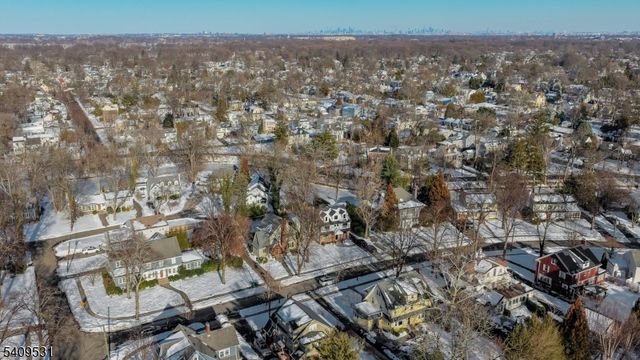 28 Hampton Rd, Cranford Twp., NJ 07016