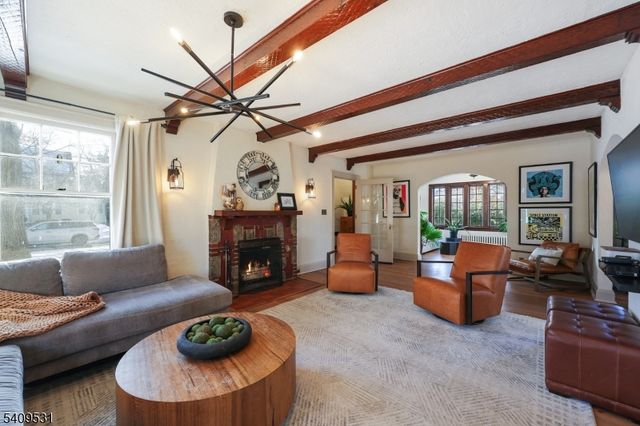 28 Hampton Rd, Cranford Twp., NJ 07016