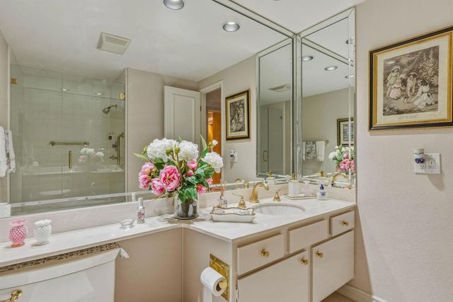 900 Island Drive 304, Rancho Mirage, CA 92270