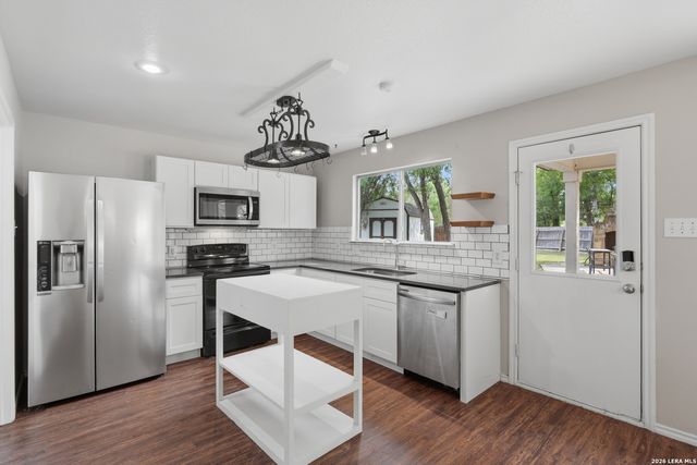 11122 HILLSDALE LOOP, San Antonio, TX 78249