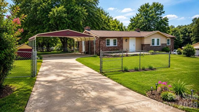 607 Carlos Street, Shelby, NC 28152