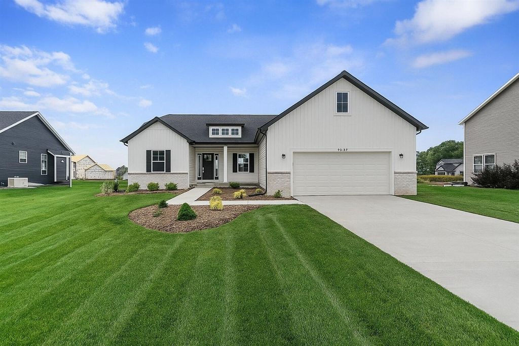 1 Congressional Lane, Grass Lake, MI 49240