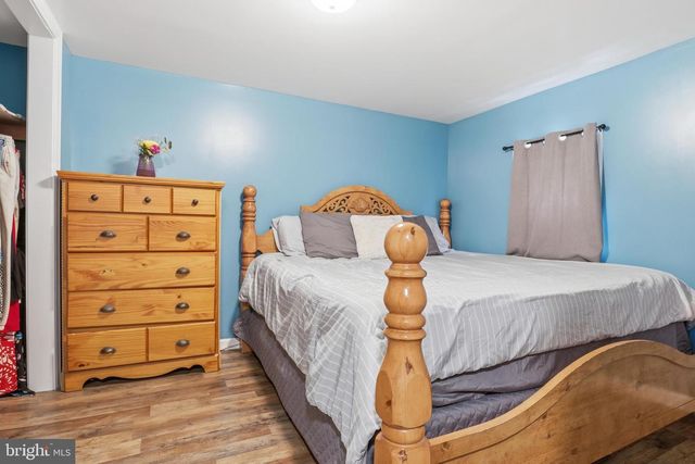 53 SHERILL DR, New Oxford, PA 17350