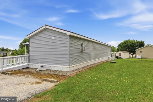 53 SHERILL DR, New Oxford, PA 17350