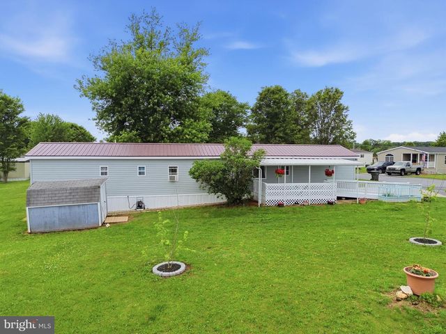 53 SHERILL DR, New Oxford, PA 17350