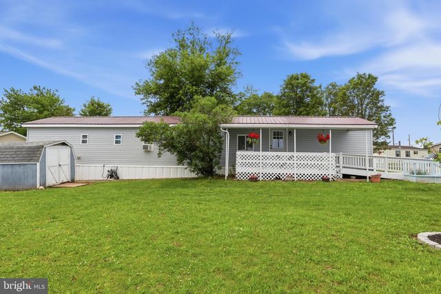 53 SHERILL DR, New Oxford, PA 17350