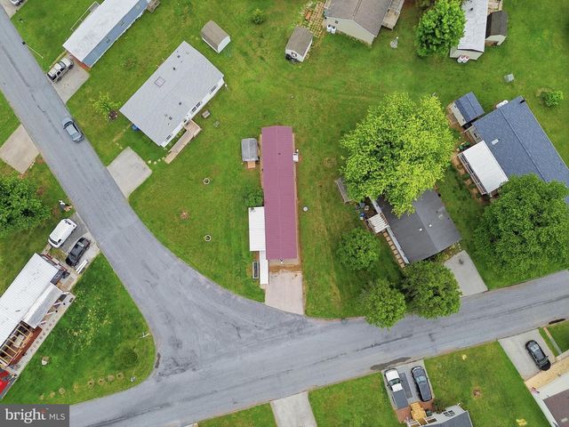 53 SHERILL DR, New Oxford, PA 17350