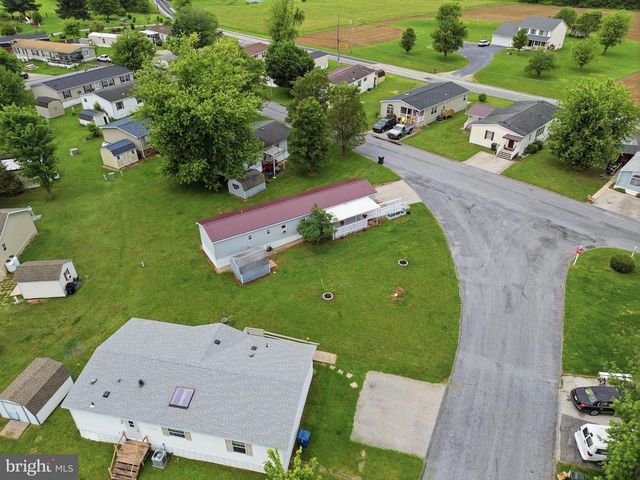53 SHERILL DR, New Oxford, PA 17350