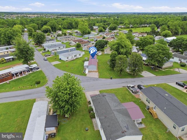 53 SHERILL DR, New Oxford, PA 17350
