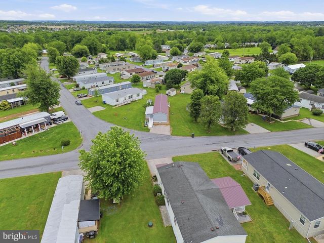 53 SHERILL DR, New Oxford, PA 17350