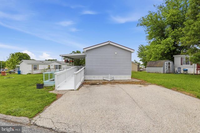 53 SHERILL DR, New Oxford, PA 17350