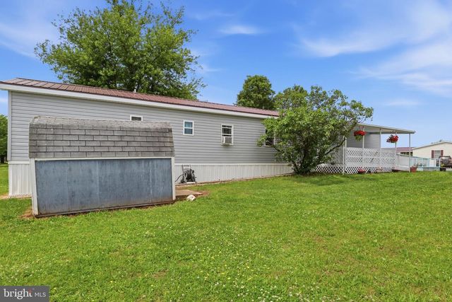 53 SHERILL DR, New Oxford, PA 17350