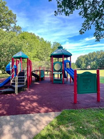 1339 WINOKA RD, Collierville, TN 38017