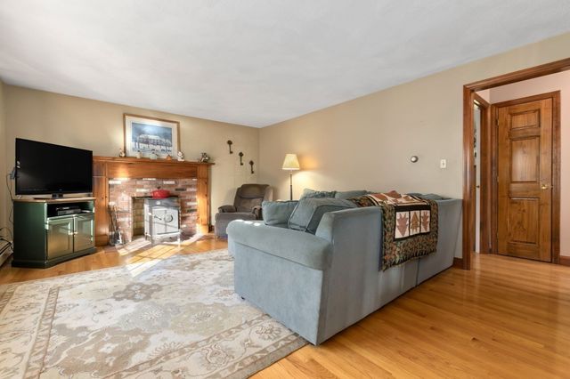 3 Anthony Ln, Danvers, MA 01923