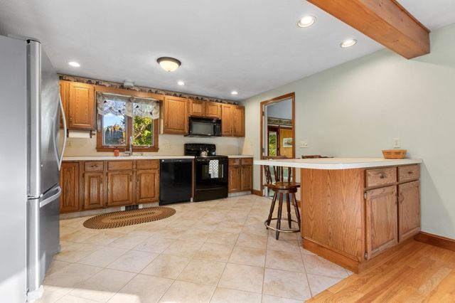 3 Anthony Ln, Danvers, MA 01923