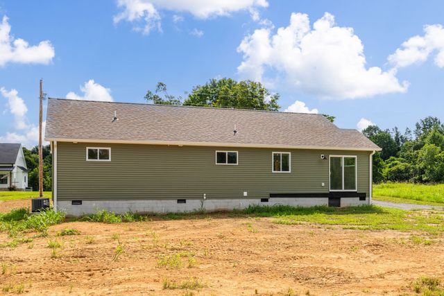 291 Oakmere Ln, Lafayette, TN 37083