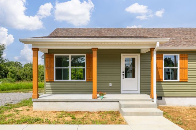 291 Oakmere Ln, Lafayette, TN 37083