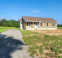 291 Oakmere Ln, Lafayette, TN 37083