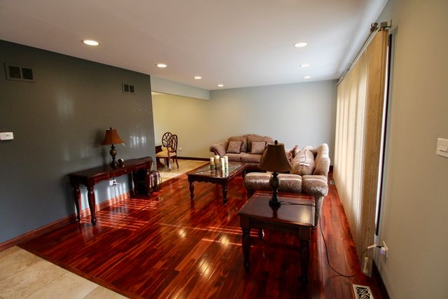 12511 S Mayfield Avenue, Alsip, IL 60803