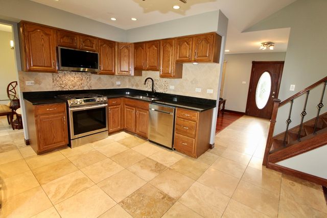 12511 S Mayfield Avenue, Alsip, IL 60803
