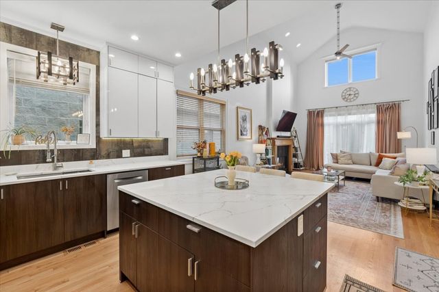 867 N Paulina Street 3S, Chicago, IL 60622