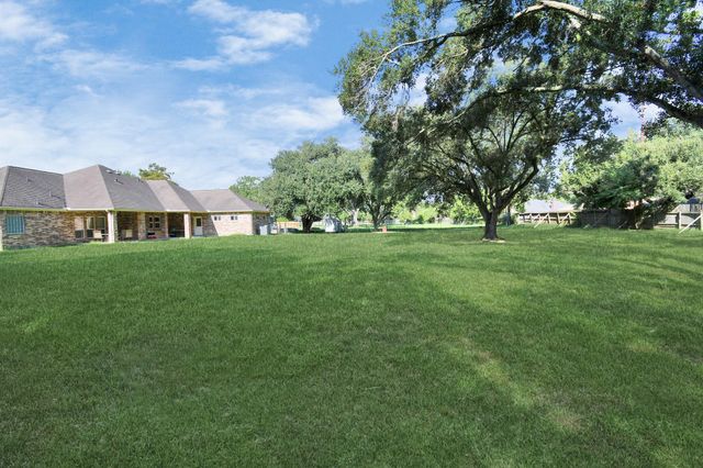 17102 N Bear Creek Drive, Houston, TX 77084