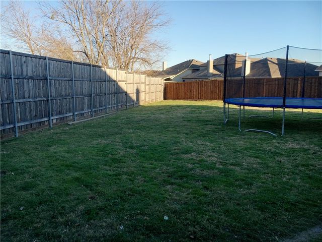 584 Arthur Drive, Lavon, TX 75166