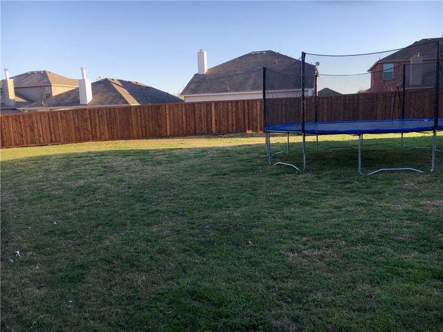 584 Arthur Drive, Lavon, TX 75166