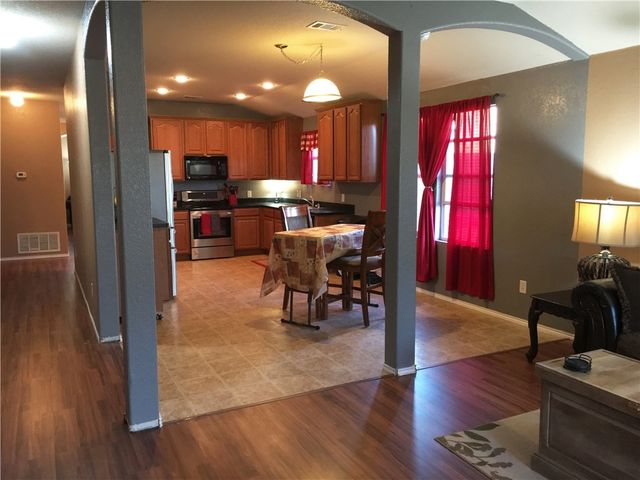 584 Arthur Drive, Lavon, TX 75166